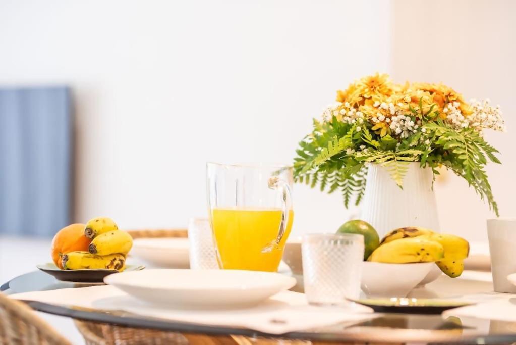 Cozy Sea View Apartment Near City & Airport Ponta Delgada  Luaran gambar