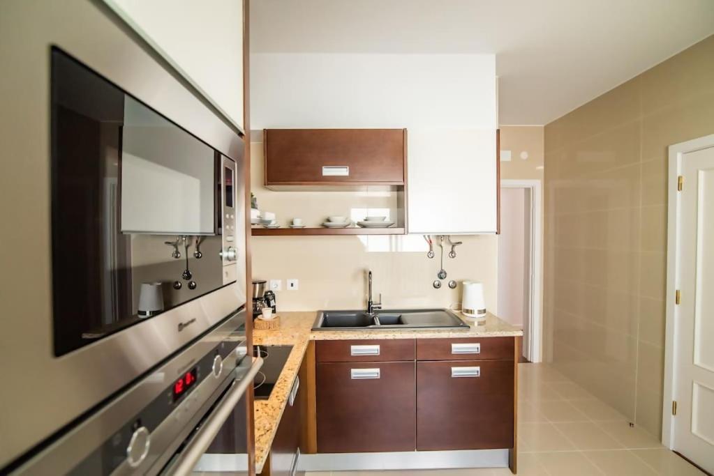 Cozy Sea View Apartment Near City & Airport Ponta Delgada  Luaran gambar